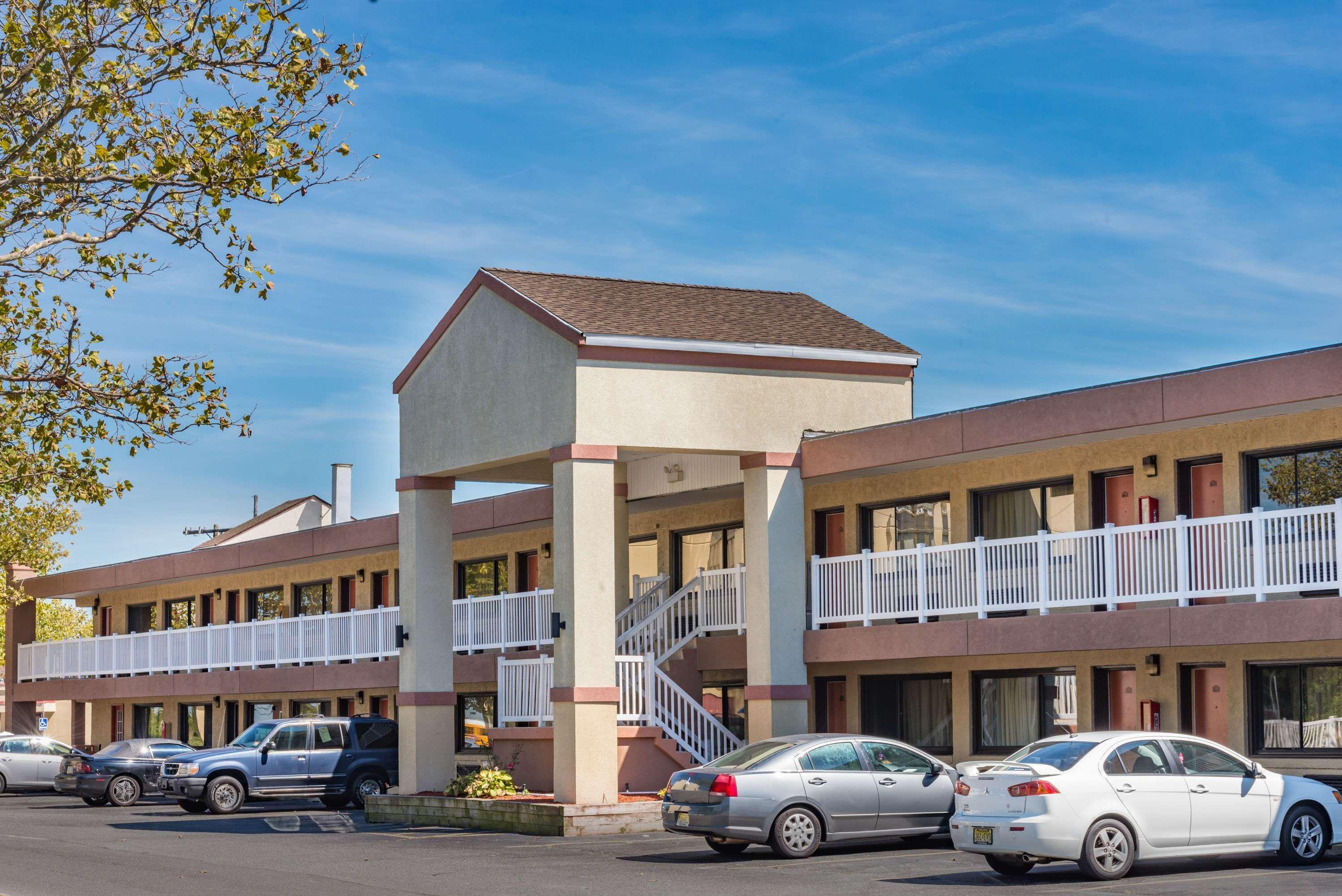אג הארבור טאונשיפ Ramada By Wyndham West Atlantic City מראה חיצוני תמונה