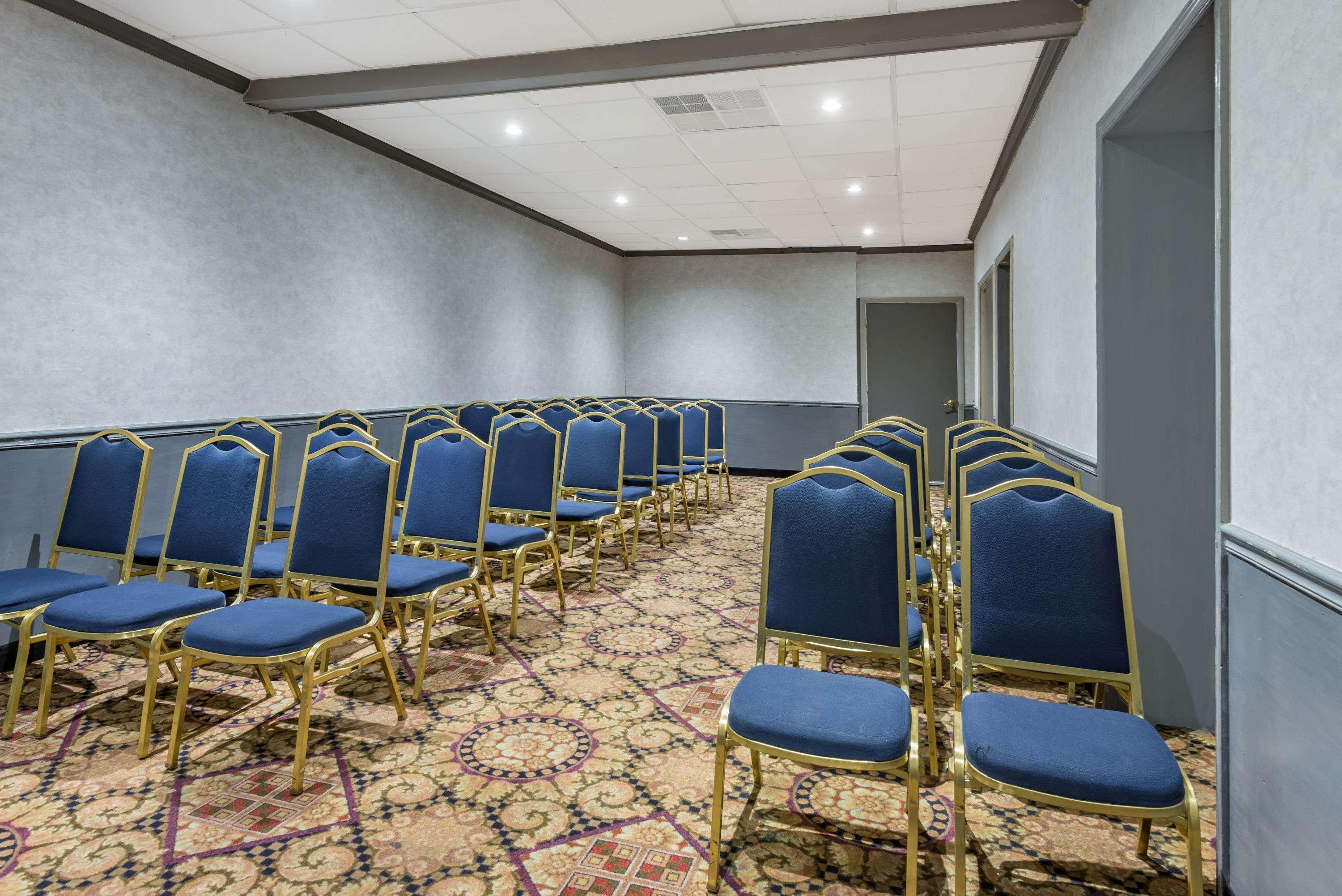 אג הארבור טאונשיפ Ramada By Wyndham West Atlantic City מראה חיצוני תמונה