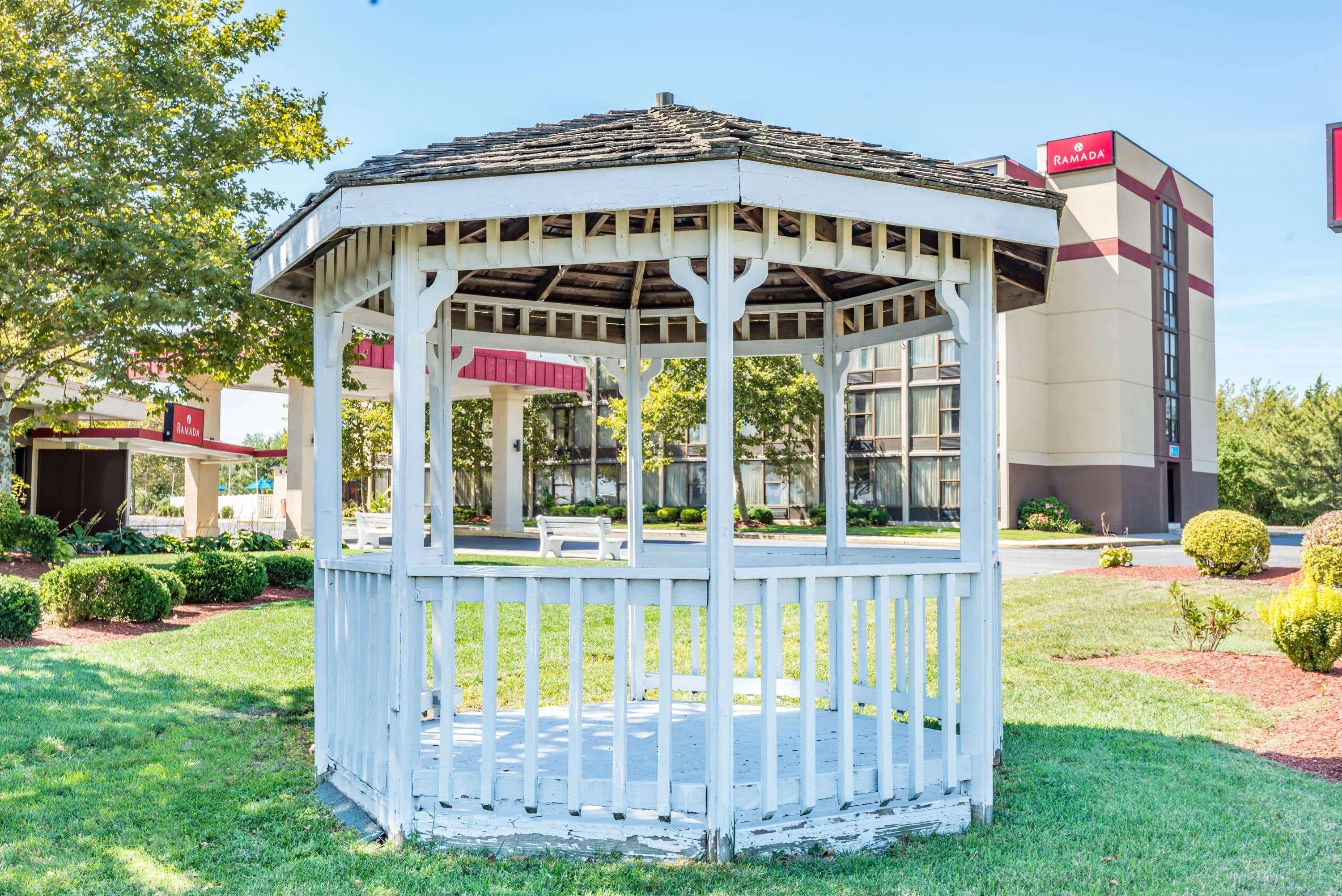 אג הארבור טאונשיפ Ramada By Wyndham West Atlantic City מראה חיצוני תמונה