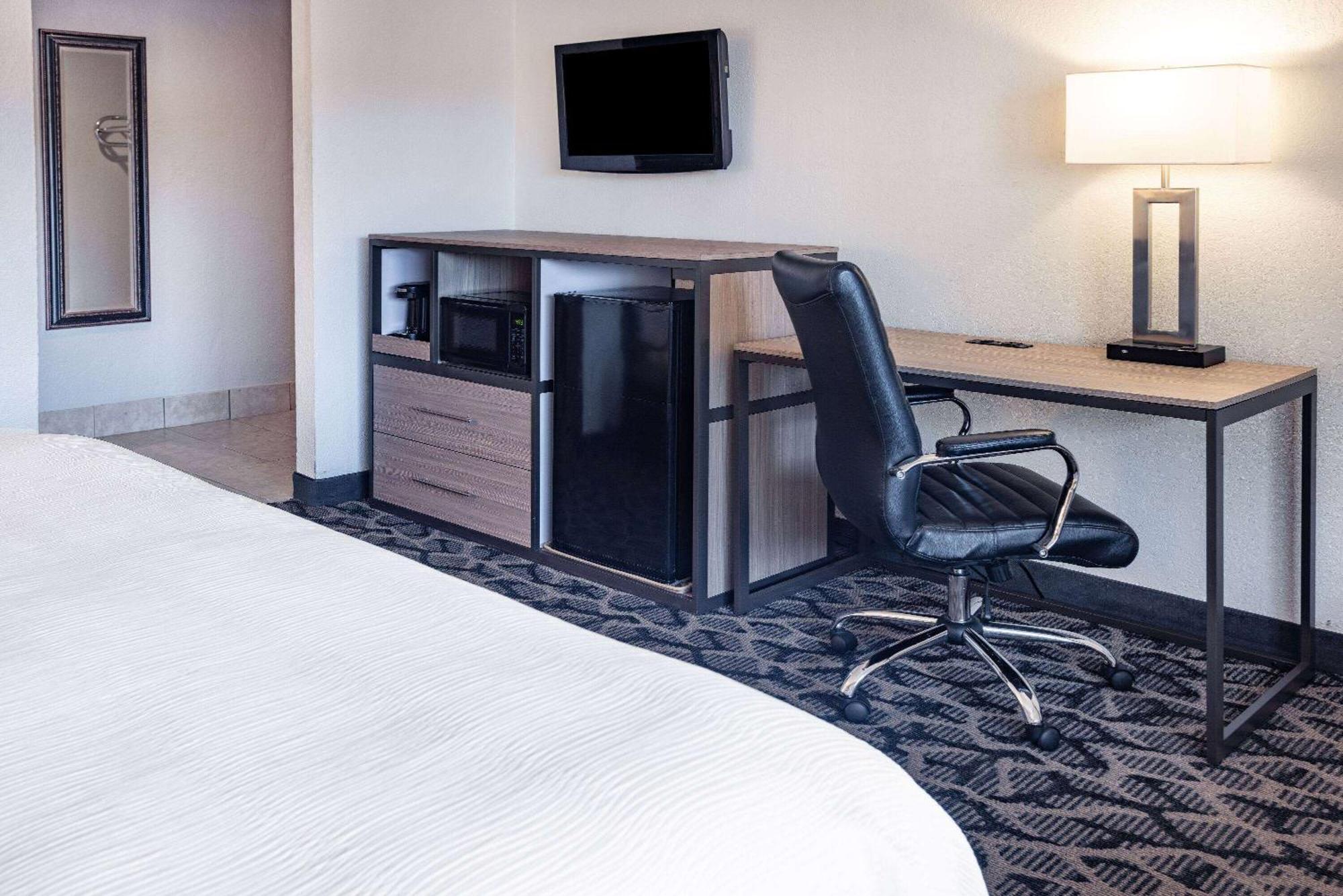 אג הארבור טאונשיפ Ramada By Wyndham West Atlantic City מראה חיצוני תמונה