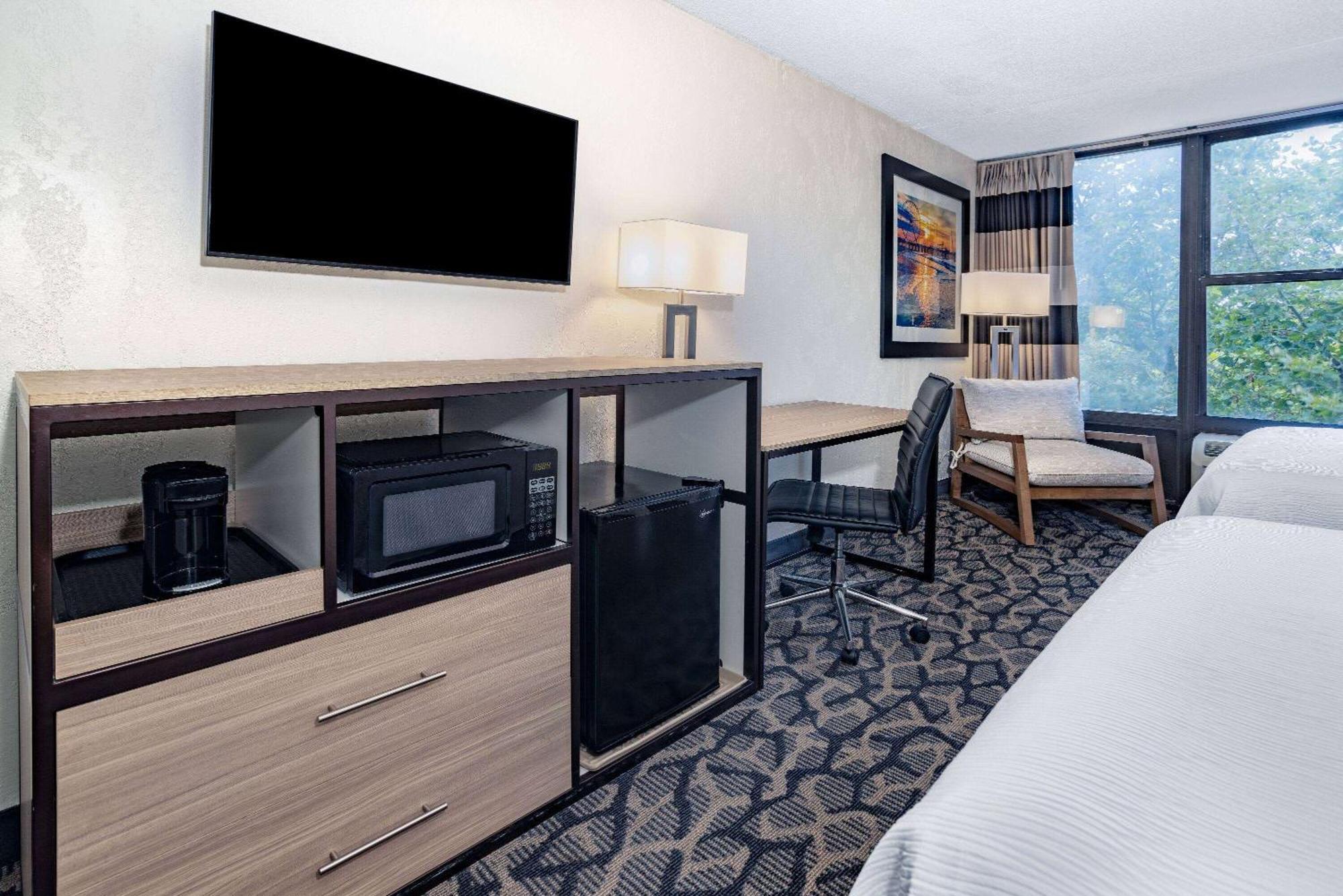 אג הארבור טאונשיפ Ramada By Wyndham West Atlantic City מראה חיצוני תמונה